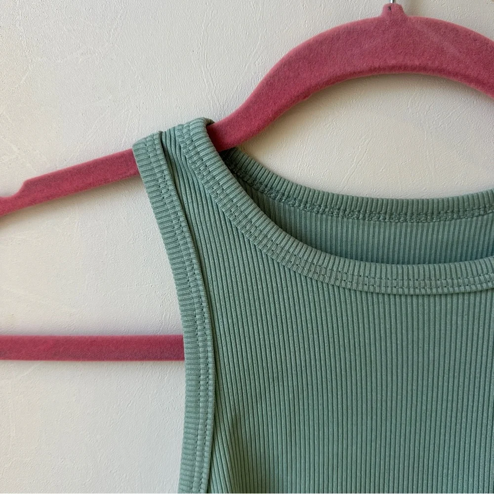 Three Pack Ribbed Tank Tops - Picture 3 of 9